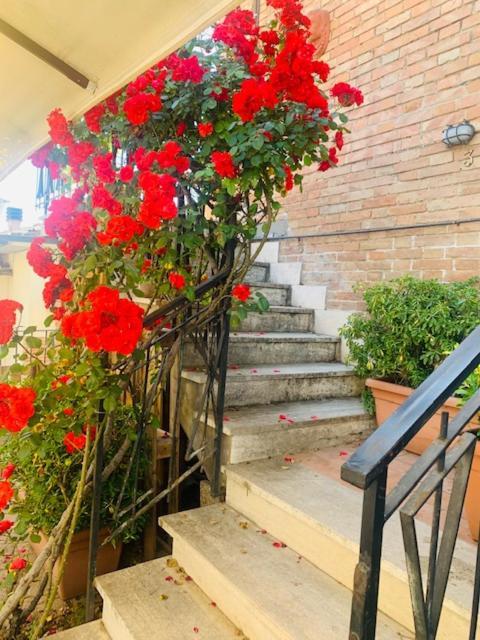 Appartamenti Il Criollo San Gimignano Exterior foto